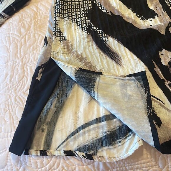 Josie Natori Silk and Cotton Blouse, Size Small - Picture 11 of 12